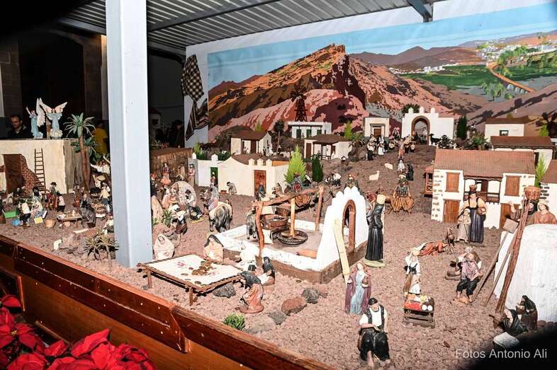 El belén estará en la plaza de San Gregorio hasta el domingo 8 de enero/Antonio Alí.